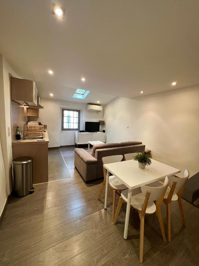 Superbe 2P Mezzanine Au Coeur Du Vieil Antibes Lägenhet Exteriör bild